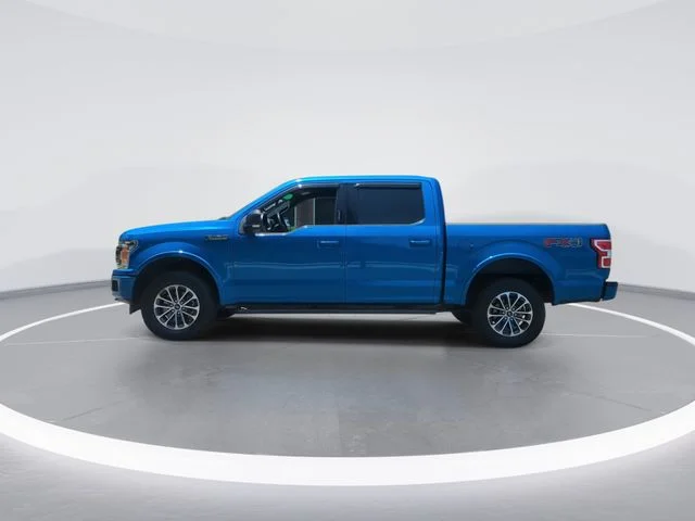 Used 2020 Blue Ford XLT image 5
