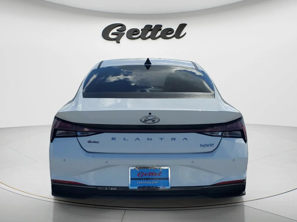 Used 2021 White Hyundai Limited image 6