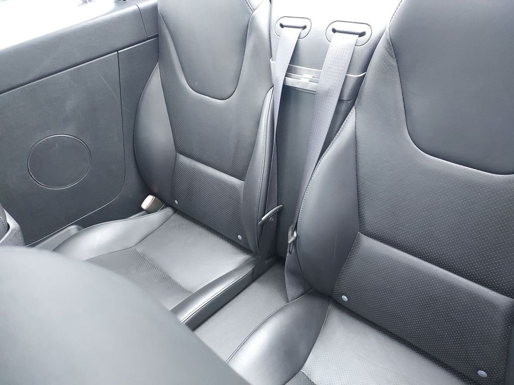 Used 2008 Silver Pontiac GT image 26