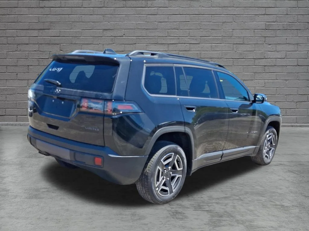 New 2026 Diamond Black Crystal Pearlcoat Jeep Limited image 8