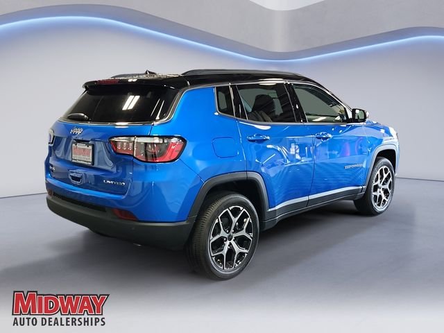 New 2026 Hydro Blue Pearl-Coat Exterior Paint Jeep Limited image 5