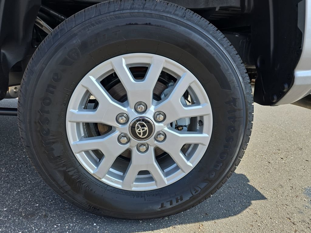 2025 Toyota Tacoma SR5 - Photo 33