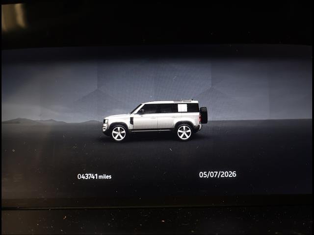 Used 2023 Eiger Grey Metallic Land Rover 110 S image 9