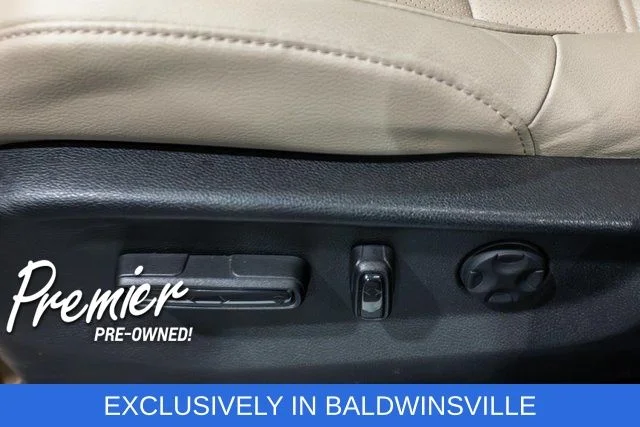Used 2021 White Honda Touring image 19