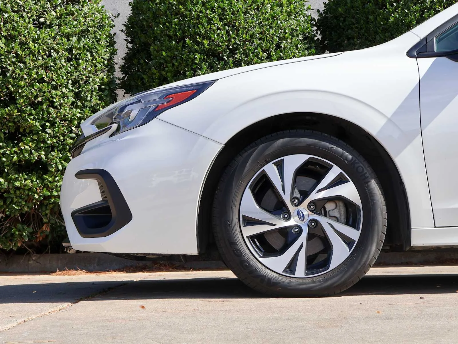 Certified Used 2024 Crystal White Pearl Subaru  image 6