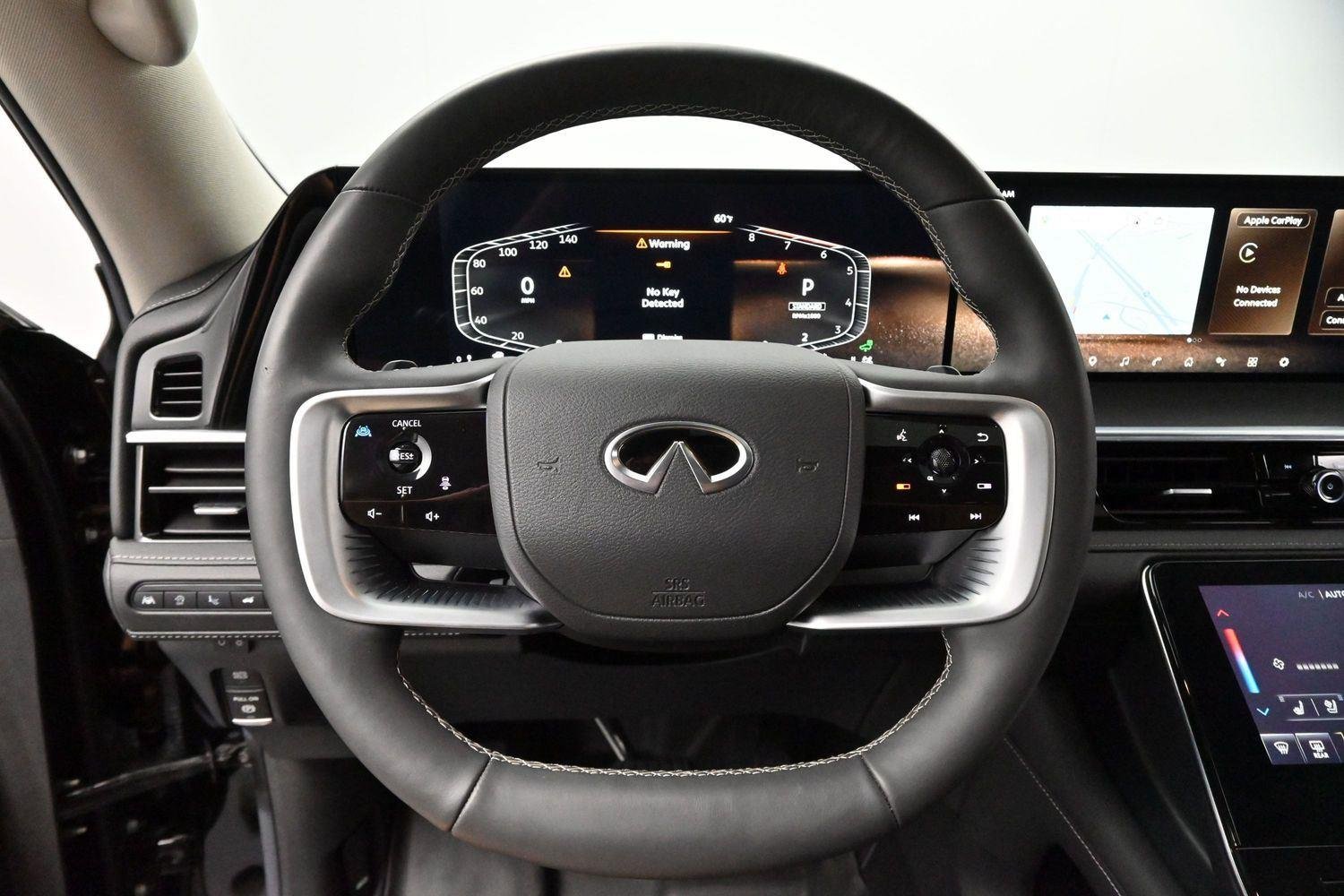 Used 2025 Black Obsidian INFINITI LUXE image 14