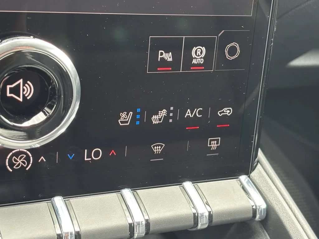 New 2027 Sterling Metallic GMC Denali image 20