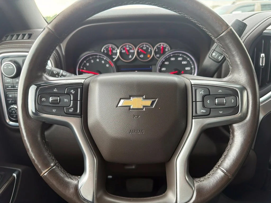 Used 2021 Northsky Blue Metallic Chevrolet LT image 21