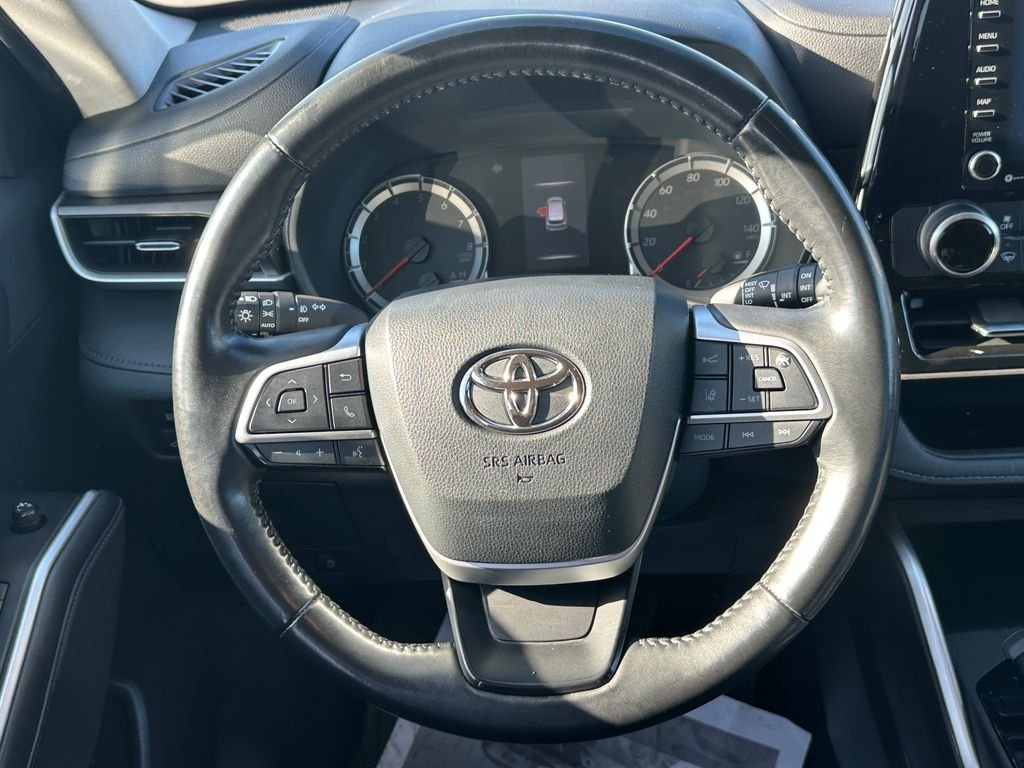 Used 2022 Celestial Silver Metallic Toyota LE image 20