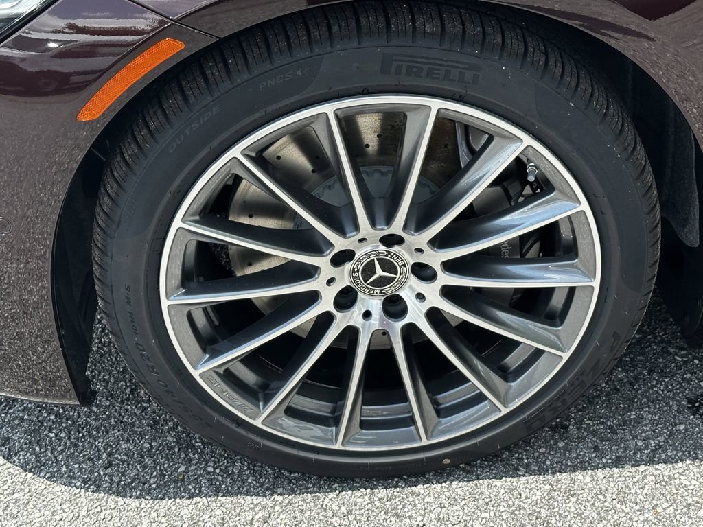 New 2026 MANUFAKTUR Rubellite Red Metallic Mercedes-Benz S 580 image 13