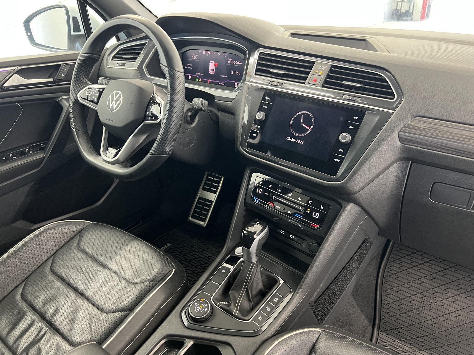 2023 Volkswagen Tiguan SEL R-LINE - Photo 31