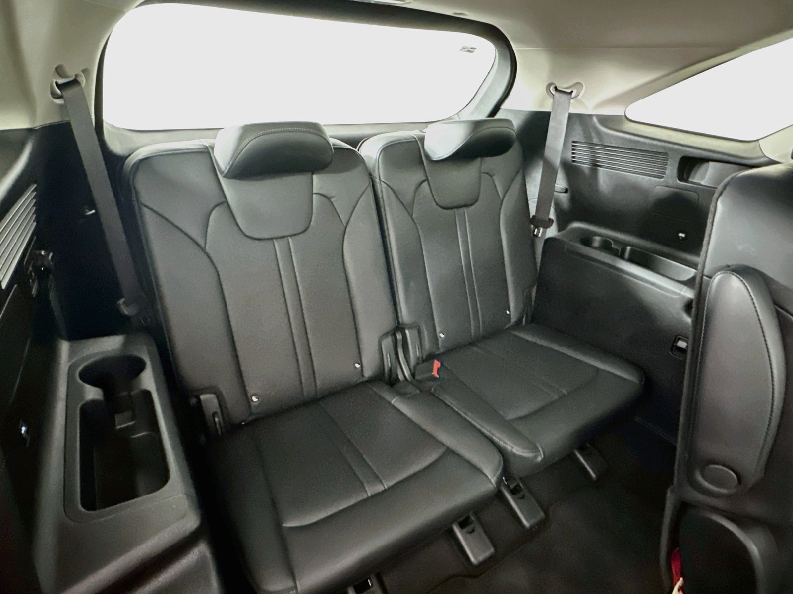 Used 2023 Aurora Black Kia EX image 27