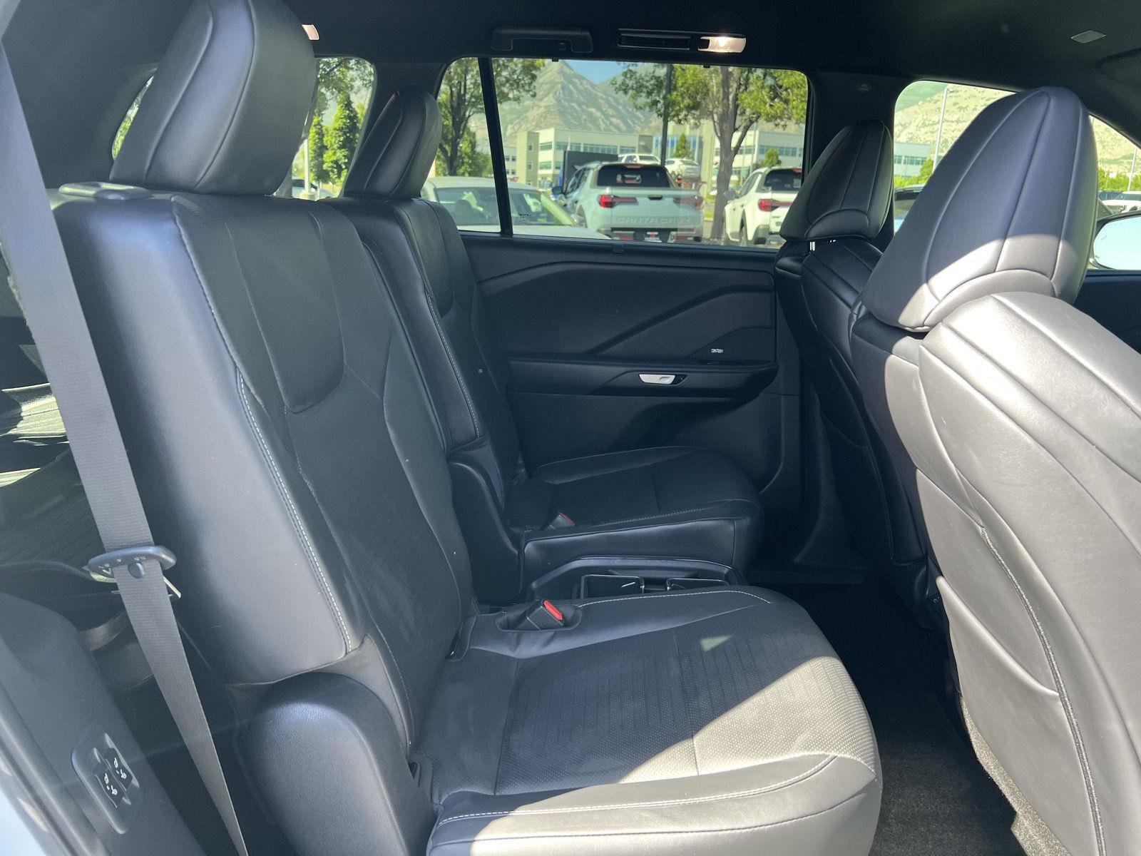 Used 2024 Wind Chill Pearl Lexus TX 500h F SPORT Premium image 25