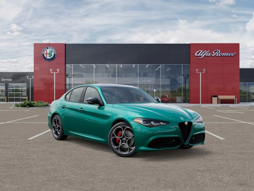 New 2025 Verde (Green) Fangio MetallicExterior Paint Alfa Romeo Base image 5