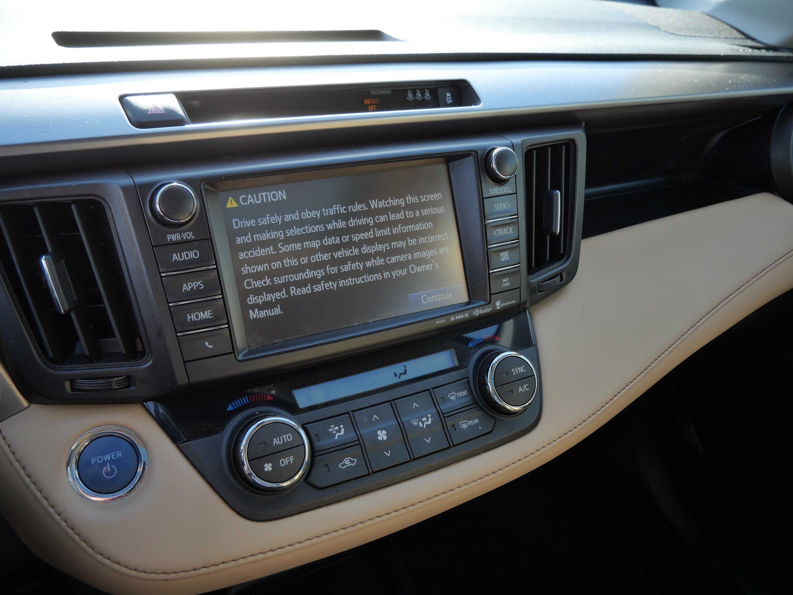 Certified Used 2018 Blizzard Pearl Toyota Hybrid Limited image 22