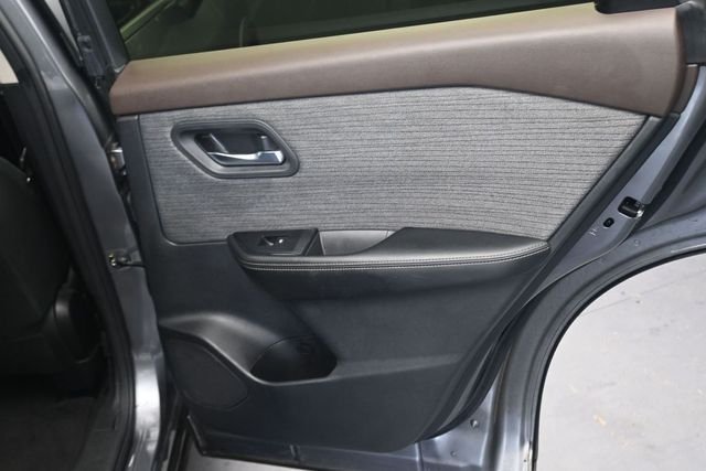 Used 2023 Gun Metallic Nissan SV image 19