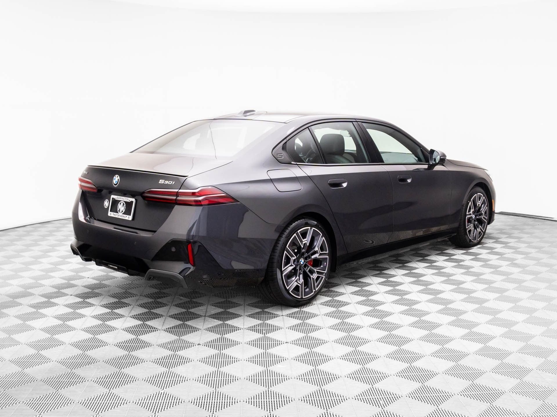 New 2026 Dark Graphite Metallic BMW 530i xDrive image 6