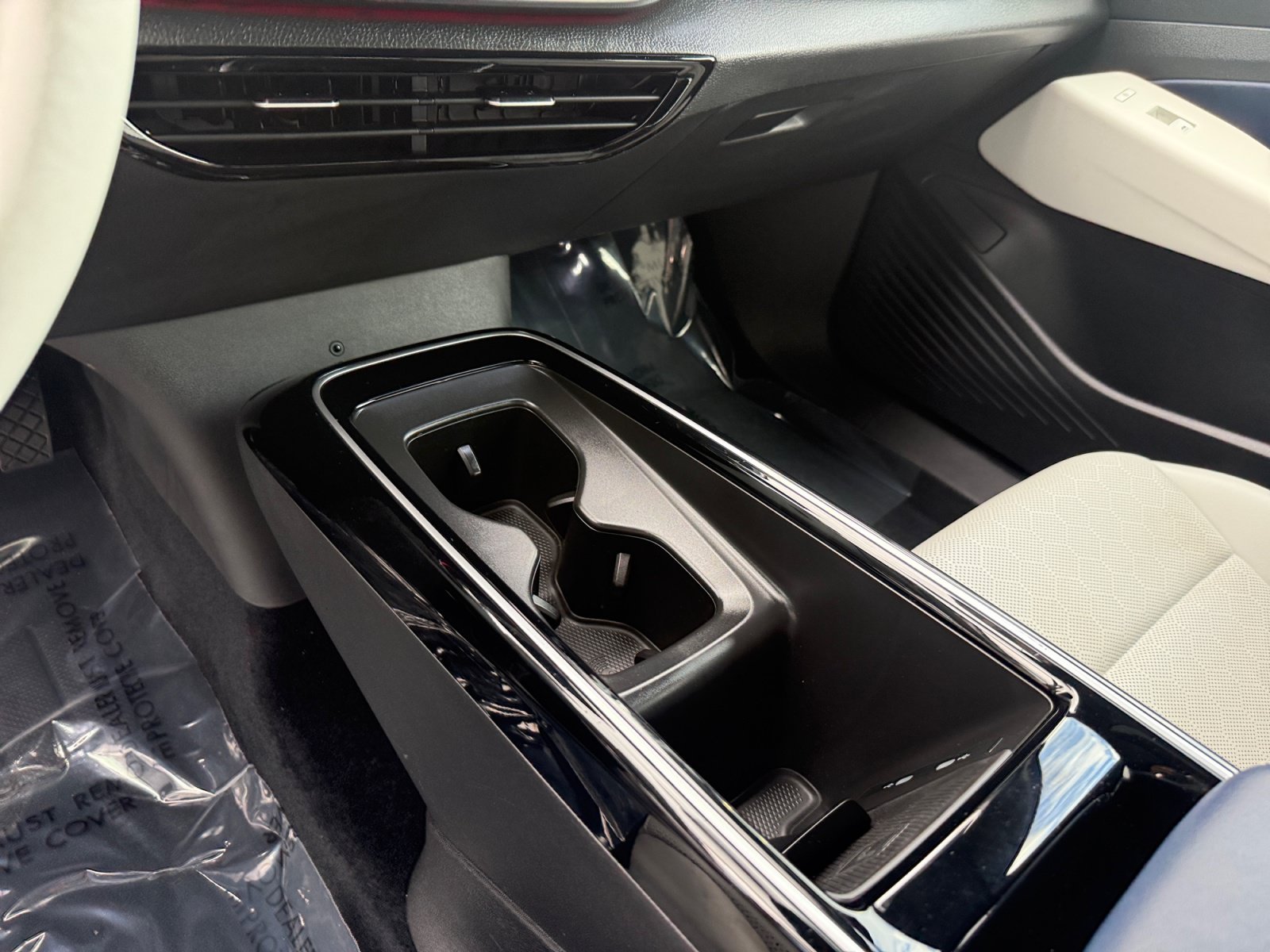 Certified Used 2023 Deep Black Volkswagen Pro S image 13