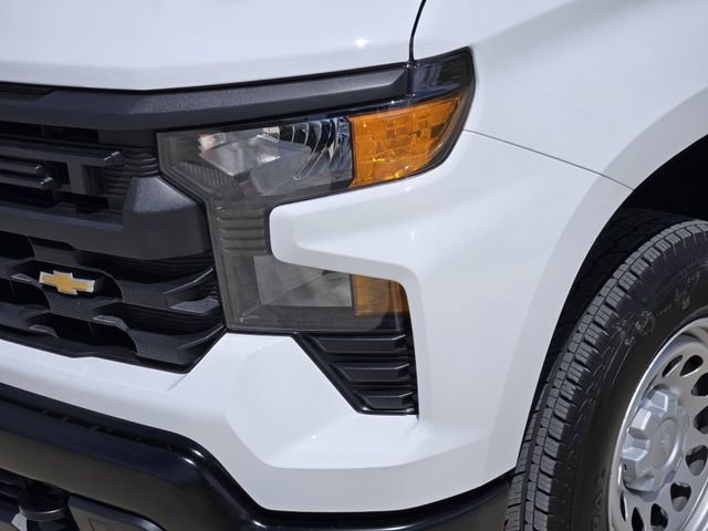 New 2026 Summit White Chevrolet WT image 6