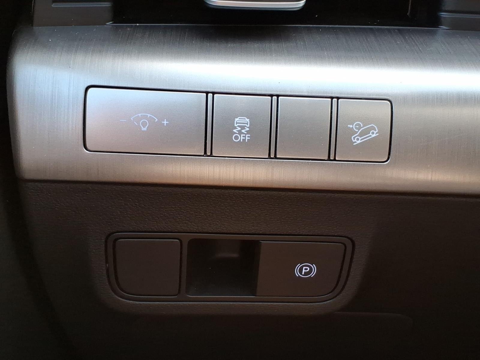 Used 2024 Cyber Gray Metallic Hyundai SEL image 15