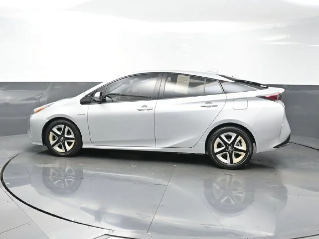 Used 2016 Silver Toyota Four Touring image 4