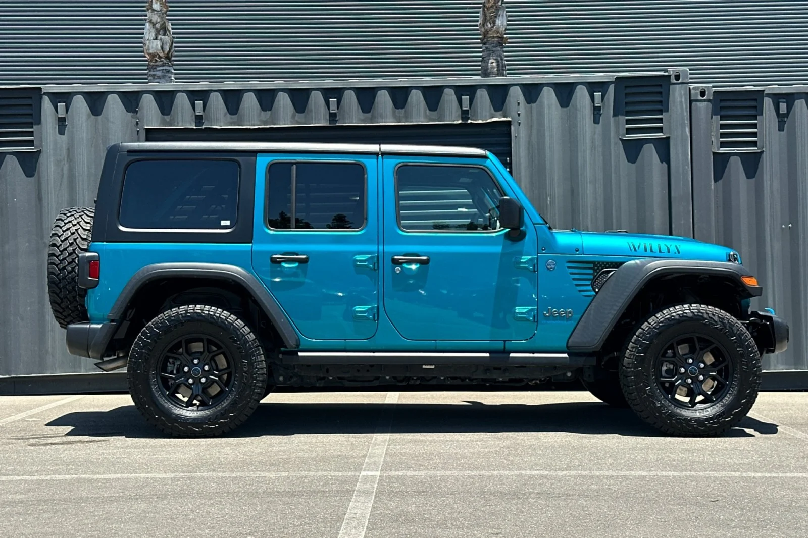 Used 2024 BIKINI PEARL Jeep Willys image 9