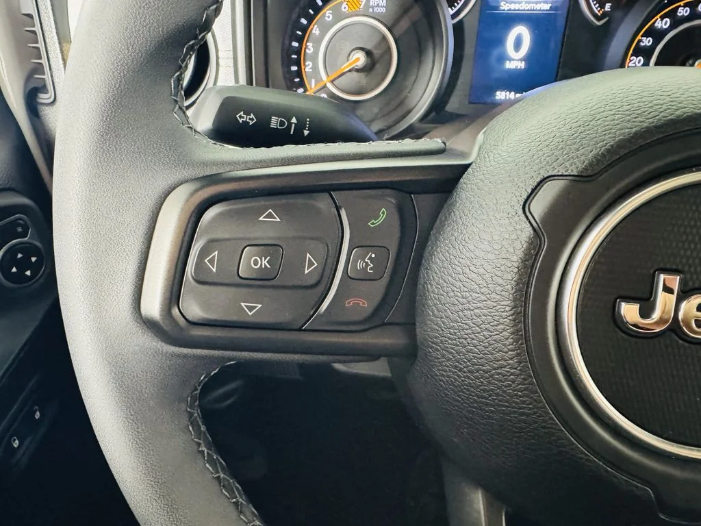 Used 2026 White Jeep Sport S image 18