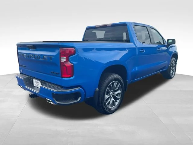 Used 2026 Riptide Blue Metallic Chevrolet RST image 6