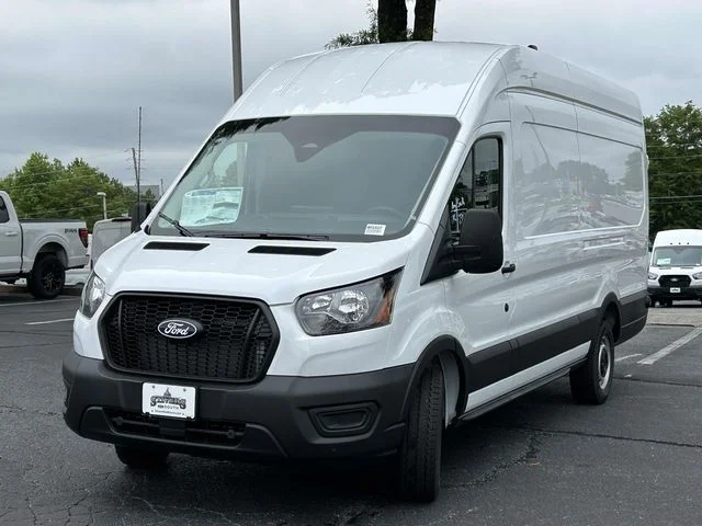 New 2026 Oxford White Ford Cargo Van image 5