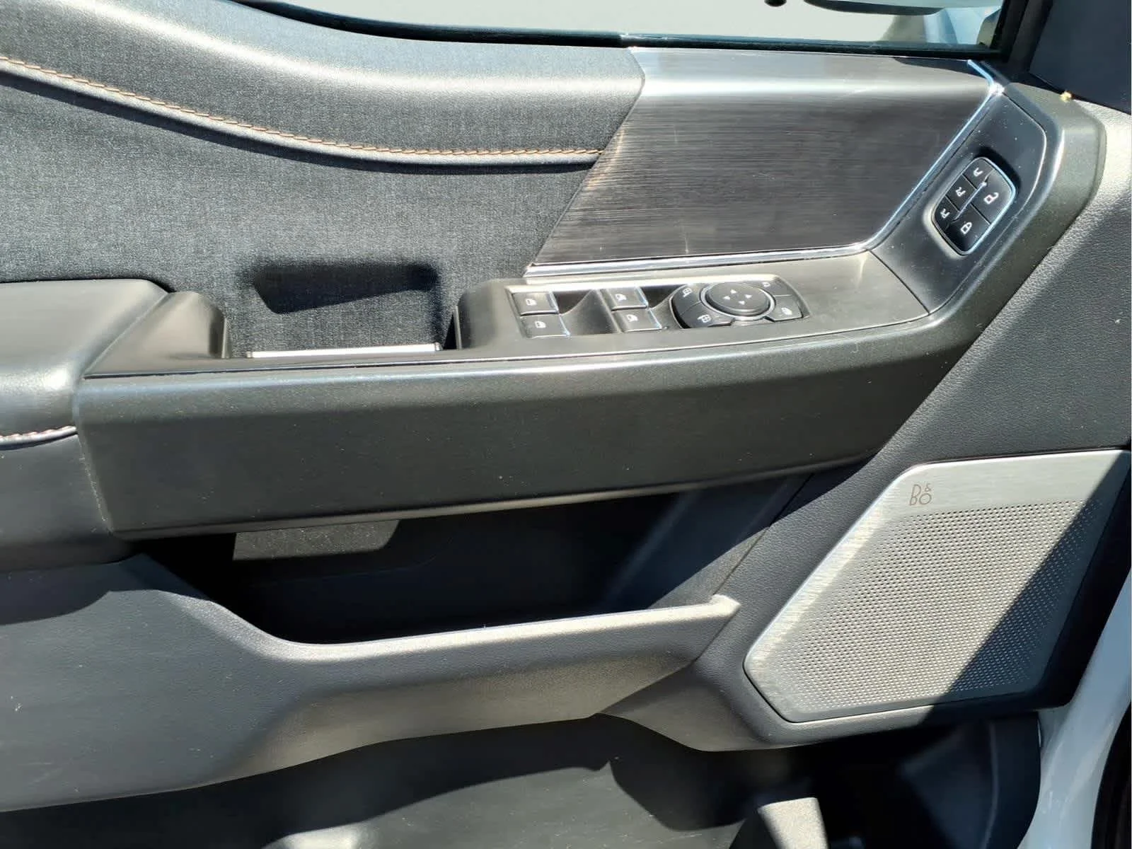 Used 2023 Oxford White Ford Raptor image 12