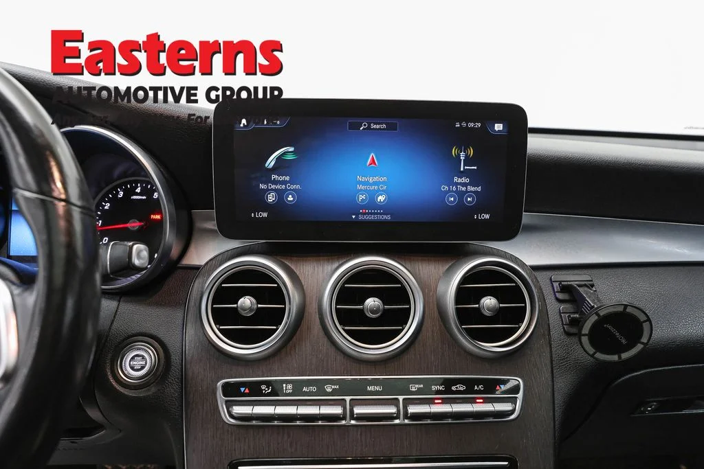 Used 2020 White Mercedes-Benz GLC 300 image 18