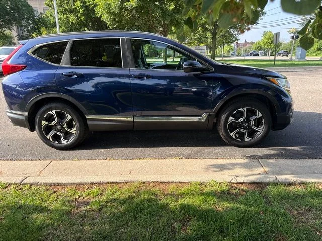 Used 2017 Blue Honda Touring image 7