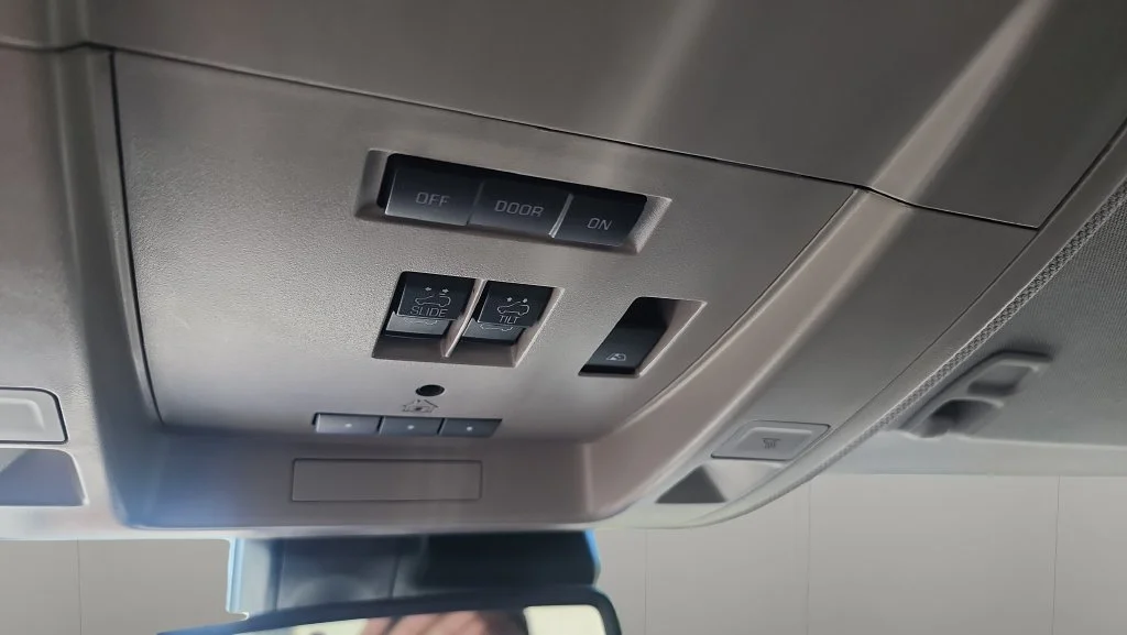 Used 2015 Gray Chevrolet LTZ image 22