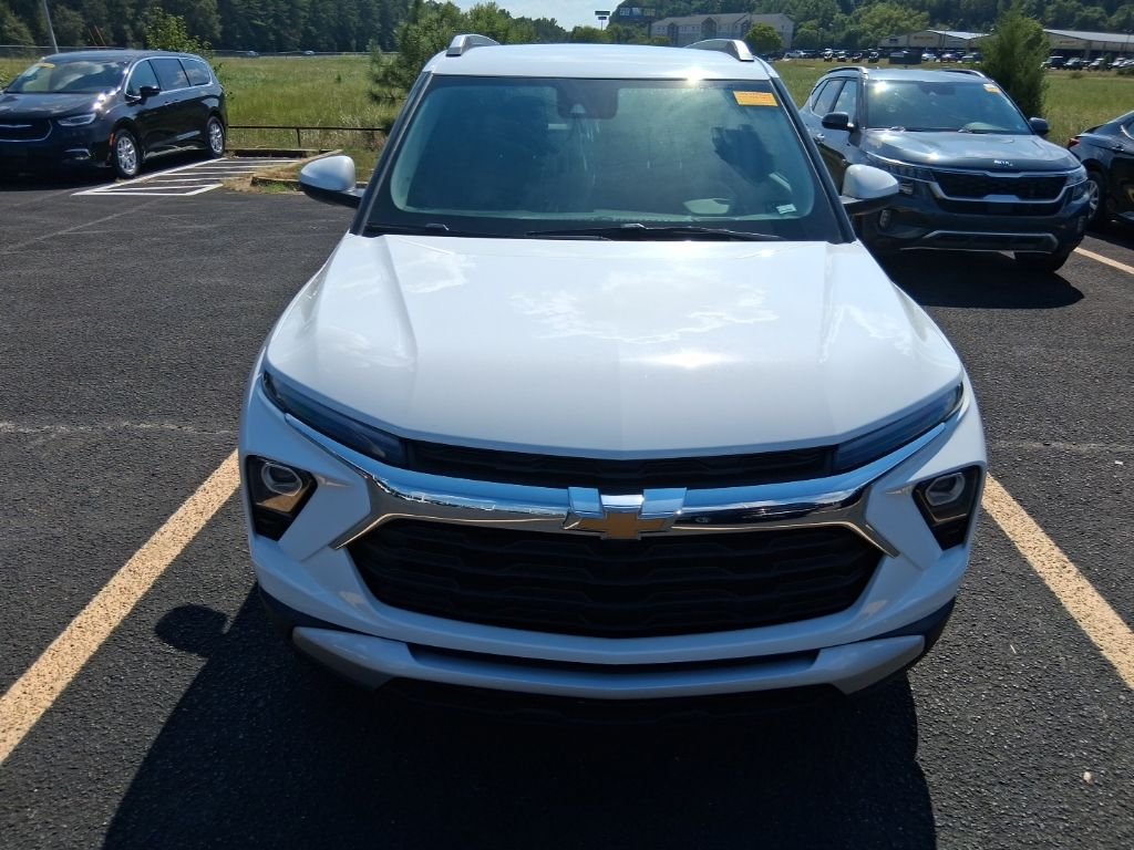 Used 2026 White Chevrolet LT image 1