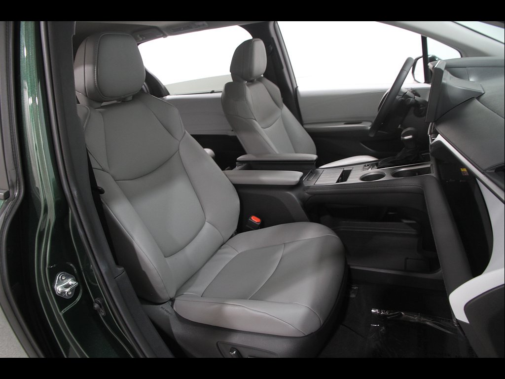 Used 2026 Cypress Toyota XLE 8-Passenger image 17