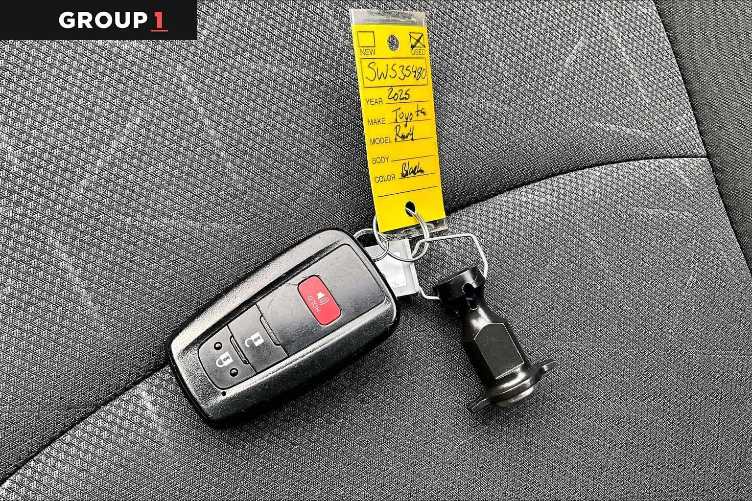 Used 2025 Midnight Black Metallic Toyota XLE image 15