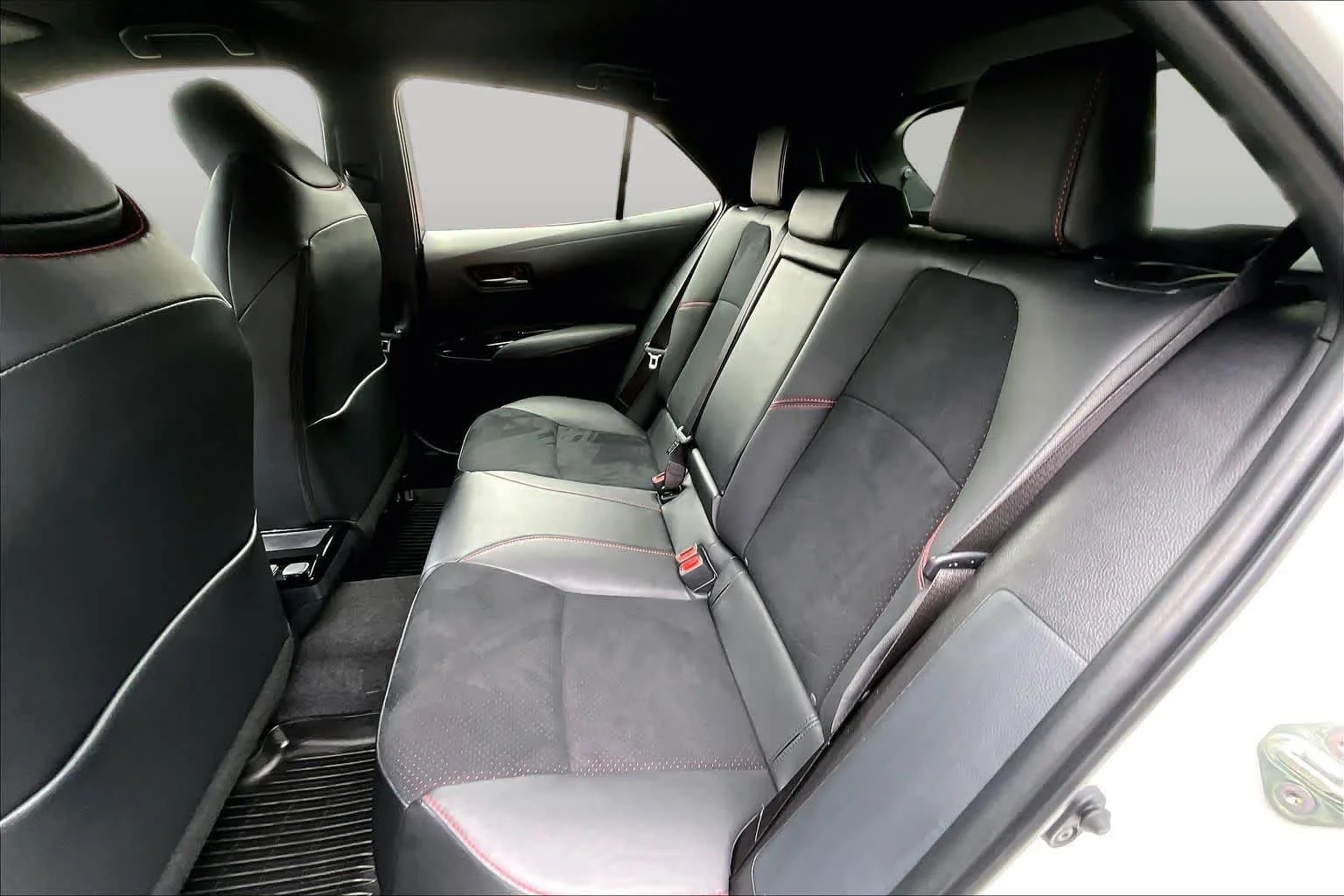 Used 2025 Ice Cap Toyota Premium Plus image 19