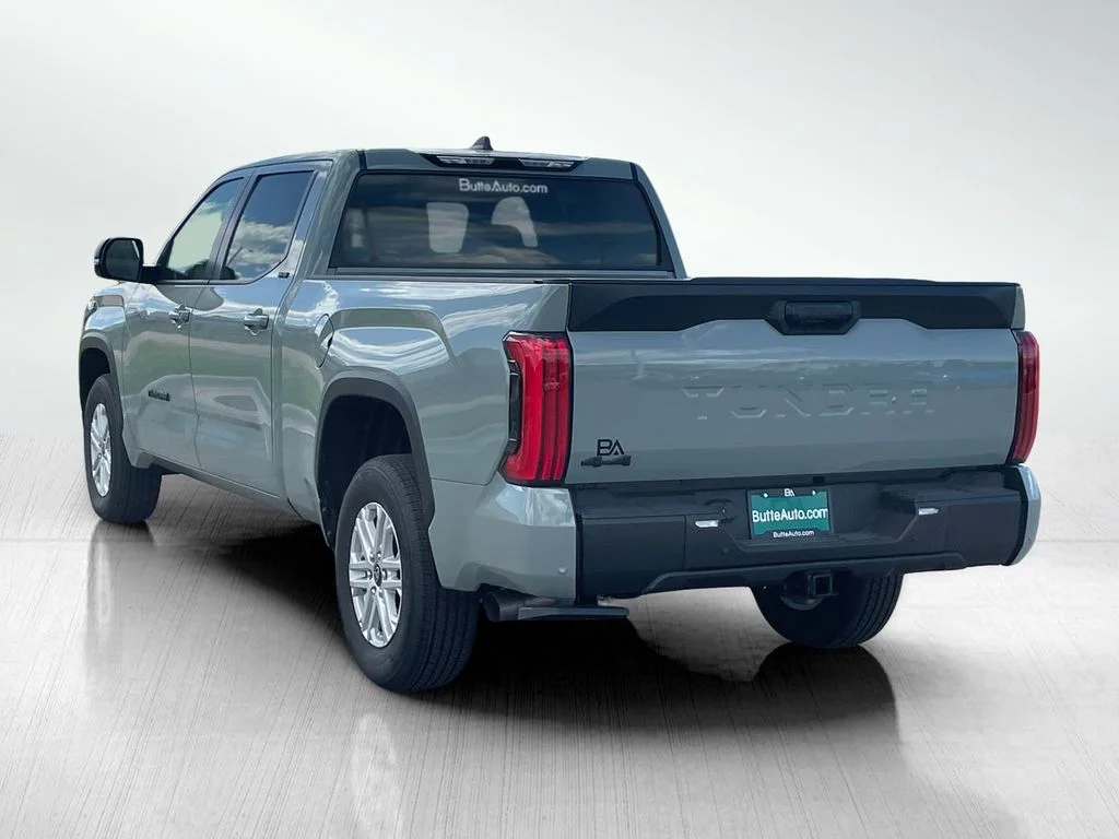 New 2026 Lunar Rock Toyota SR5 image 5