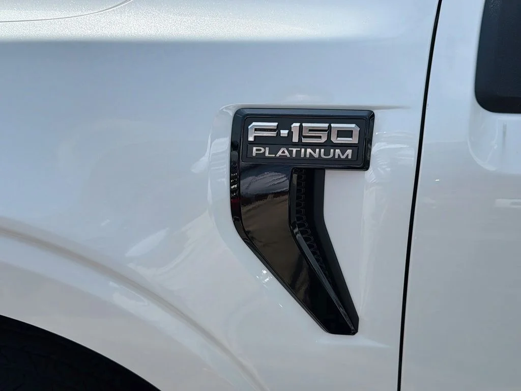 New 2026 Star White Metallic Tri-Coat Ford Platinum® image 7