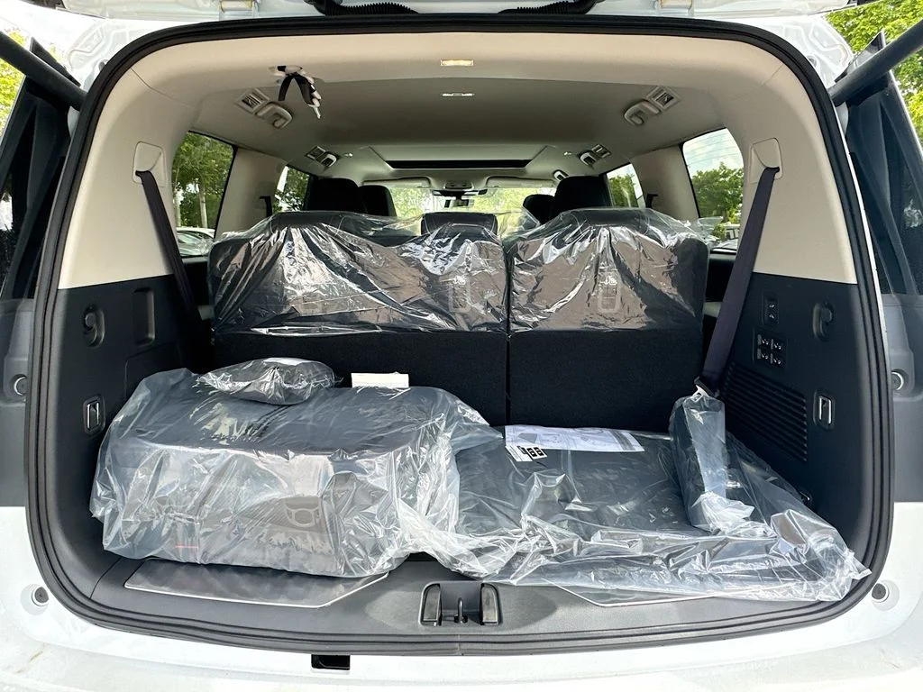 New 2027 RADIANT WHITE INFINITI Luxe 2WD image 28