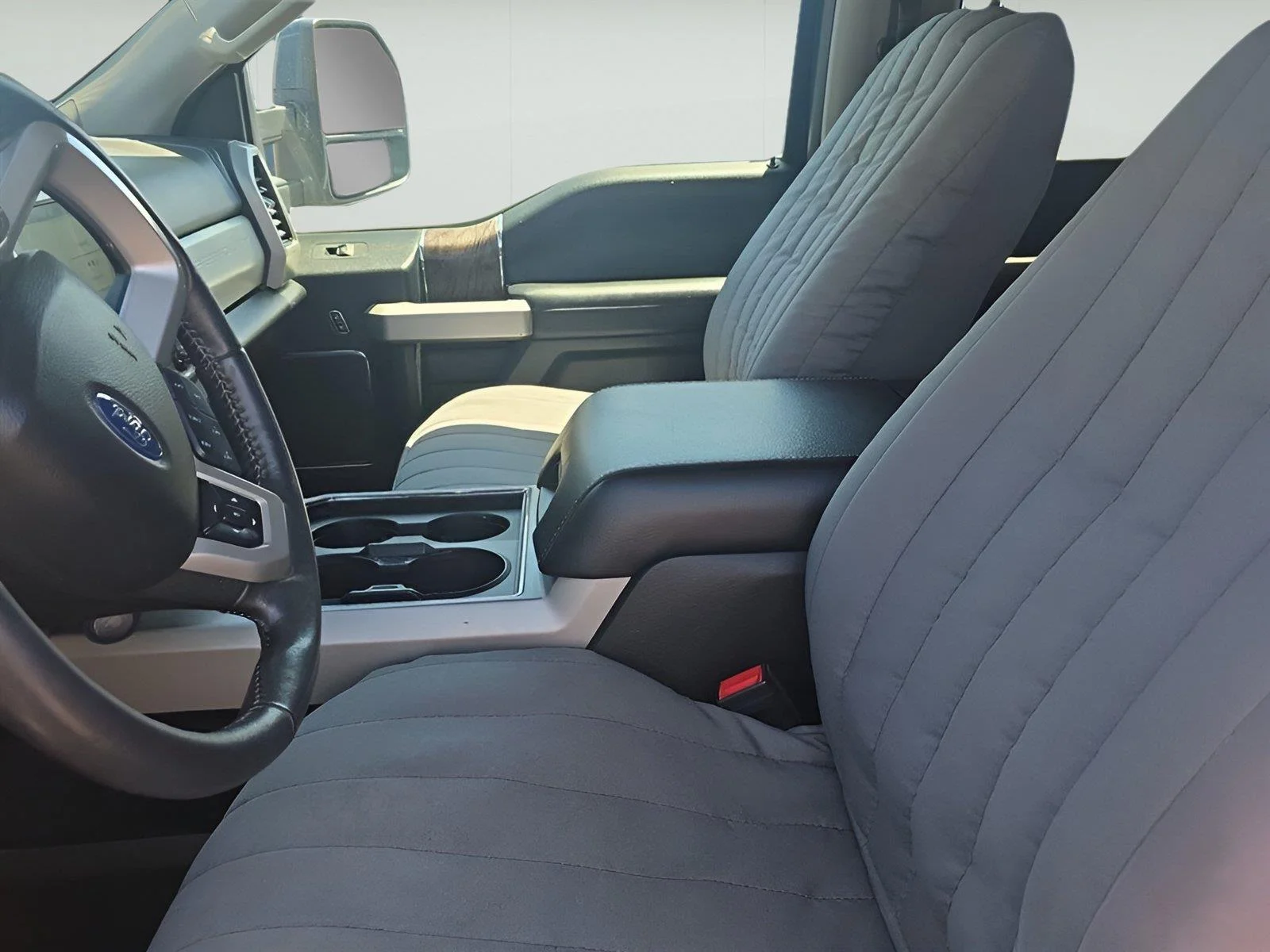 Used 2019 Blue Jeans Ford LARIAT image 10