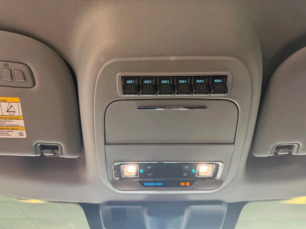 Used 2025 Red Ford Lariat image 19