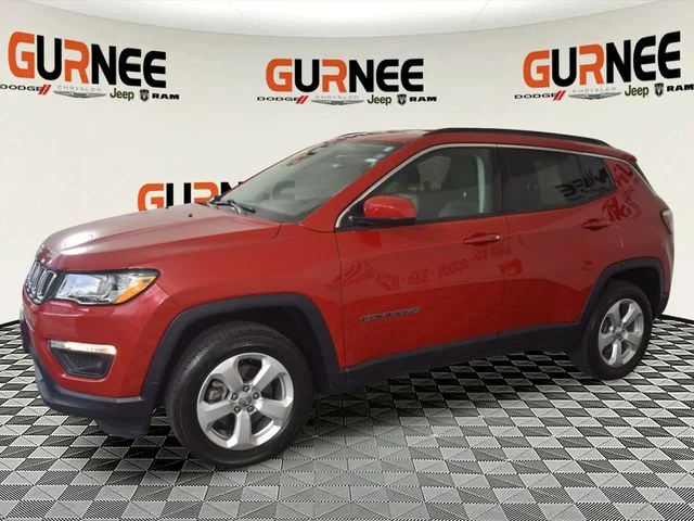 Used 2018 Red Jeep Latitude image 6