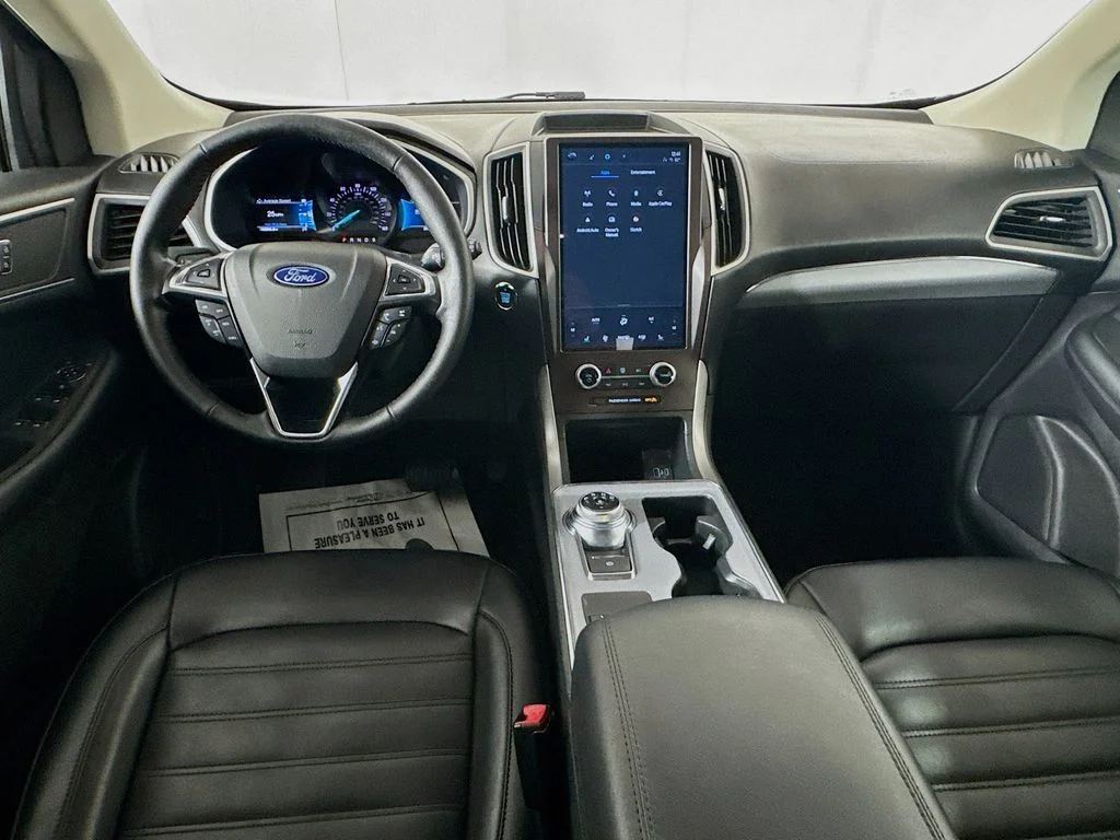 Used 2021 Red Ford SEL image 24