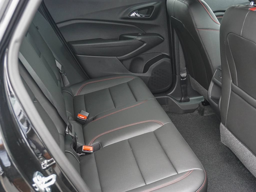 2026 Chevrolet Trax RS - Photo 13