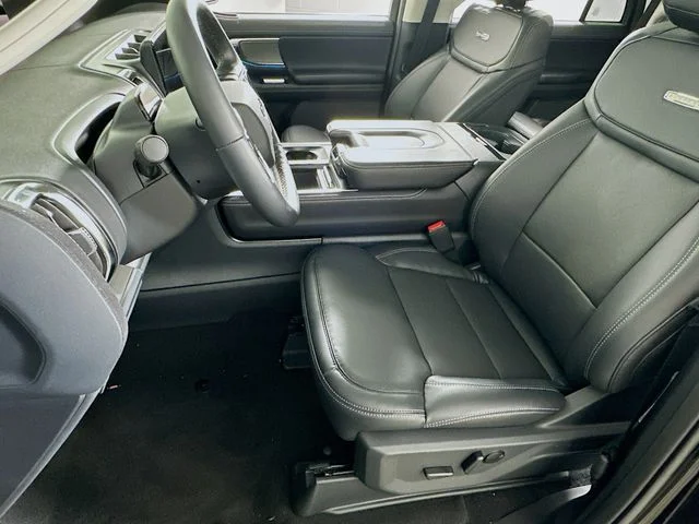 New 2026 Ford Expedition Platinum