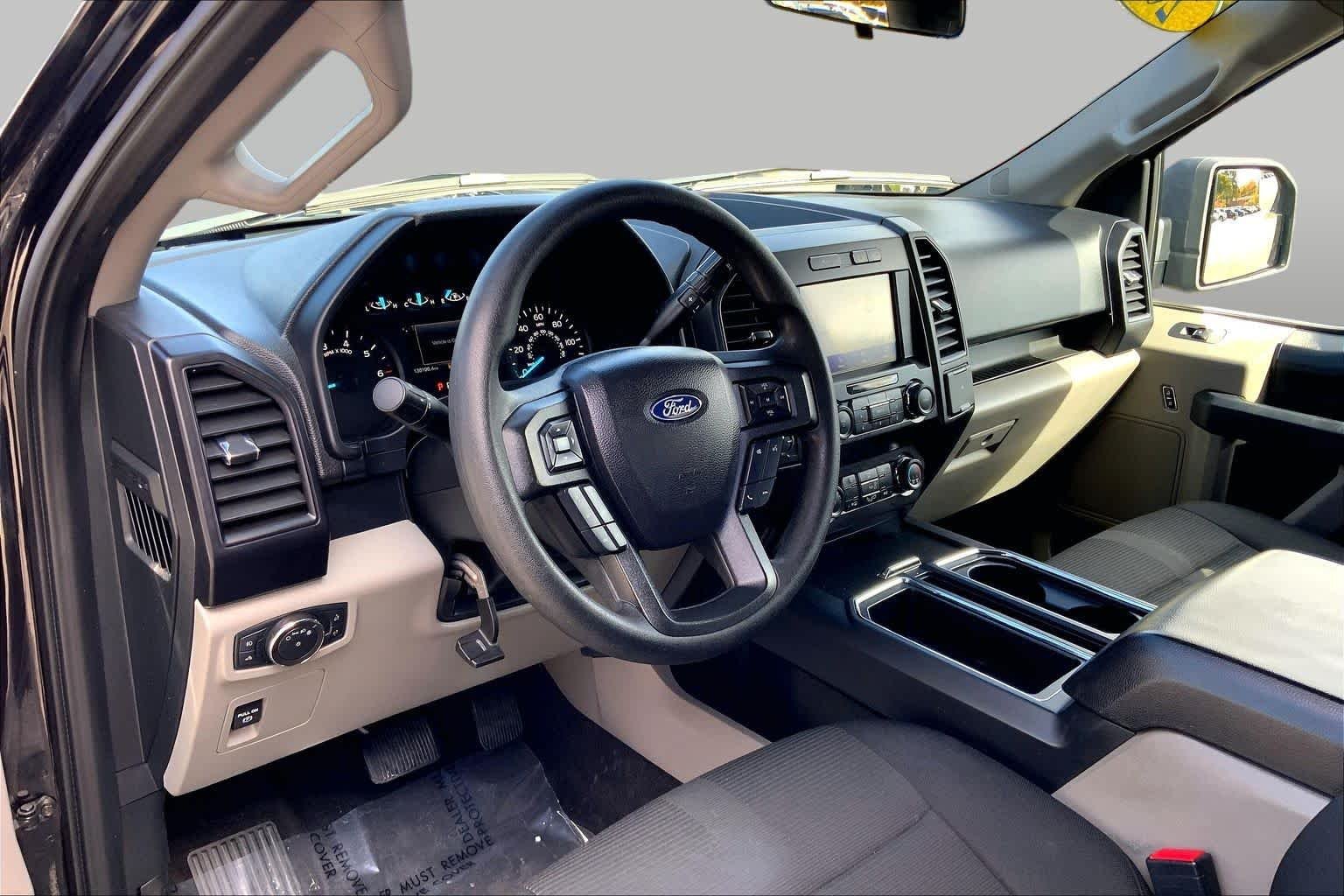 Used 2020 Agate Black Metallic Ford XL image 18