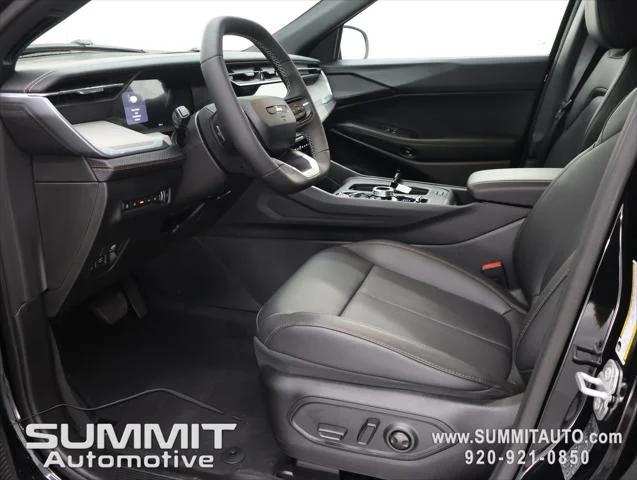 New 2026 Diamond Black Crystal Pearl-Coat Exterior Paint Jeep Limited image 8