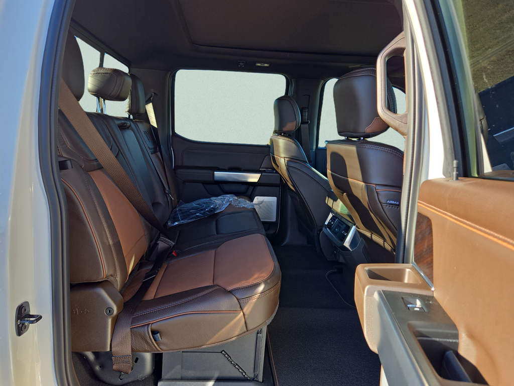New 2026 Star White Metallic Tri-Coat Ford F-250® King Ranch® image 28