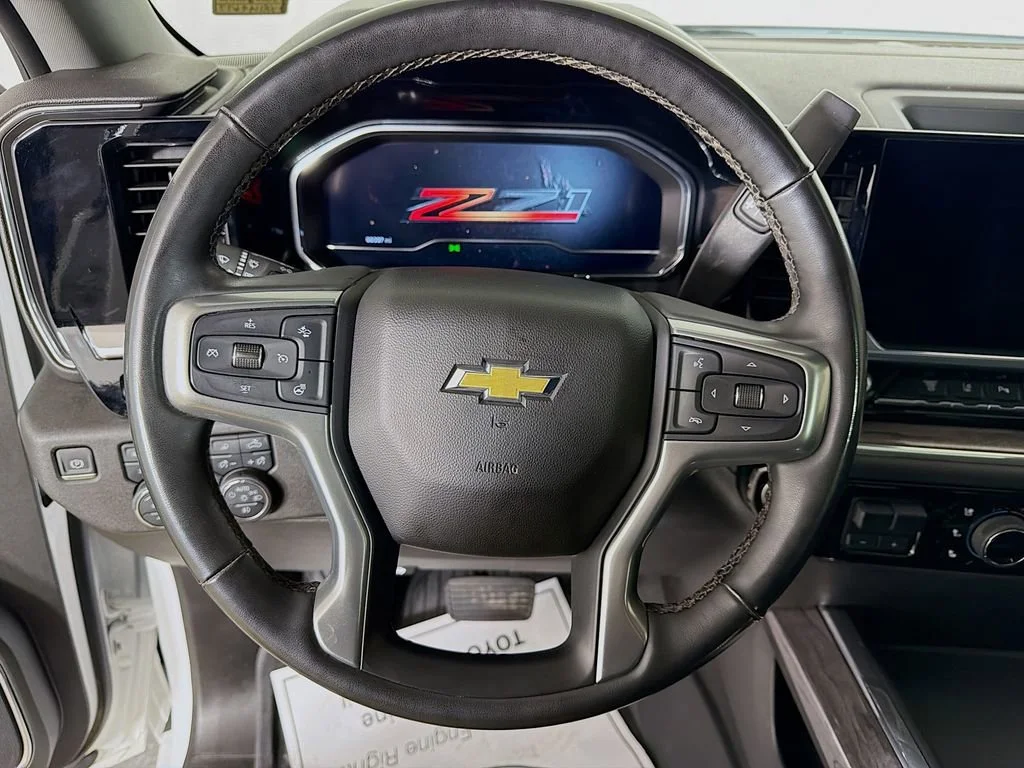 Used 2024 Summit White Chevrolet LTZ image 13